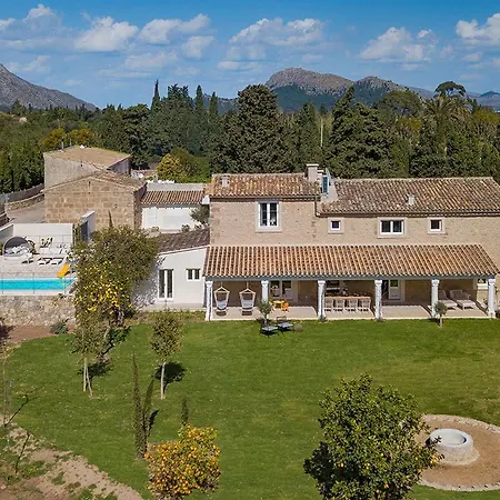 Antigua Villa Pollenca